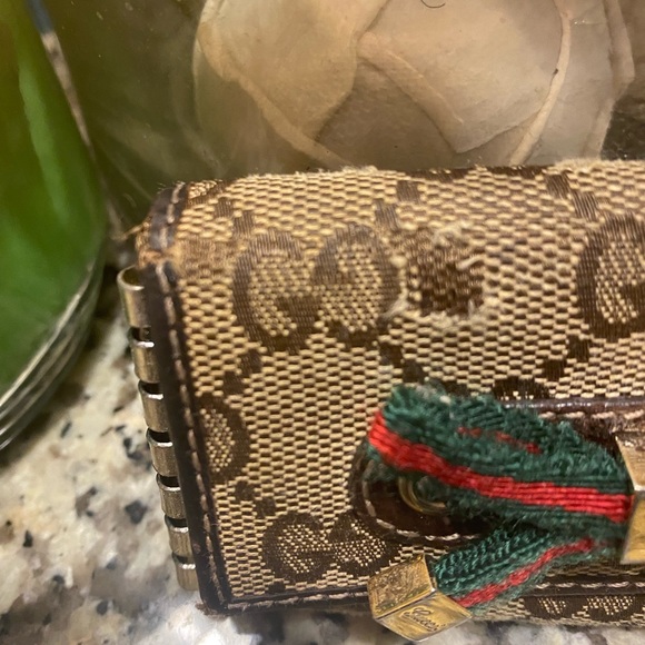 GUCCI Key and Card Holder - Picture 4 of 10